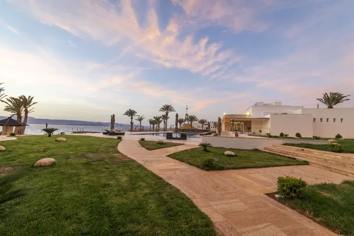 Акаба: Отель Luxotel Aqaba Beach Resort & Spa Hotel