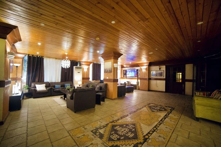 Джараш: Al Joude Hotel