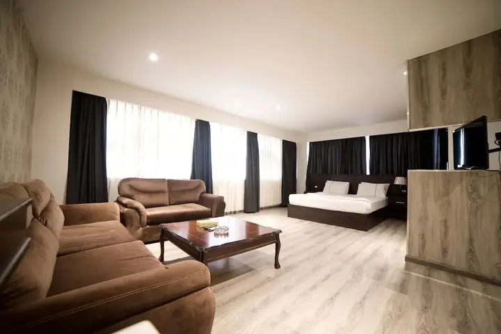 Джараш: Al Joude Hotel