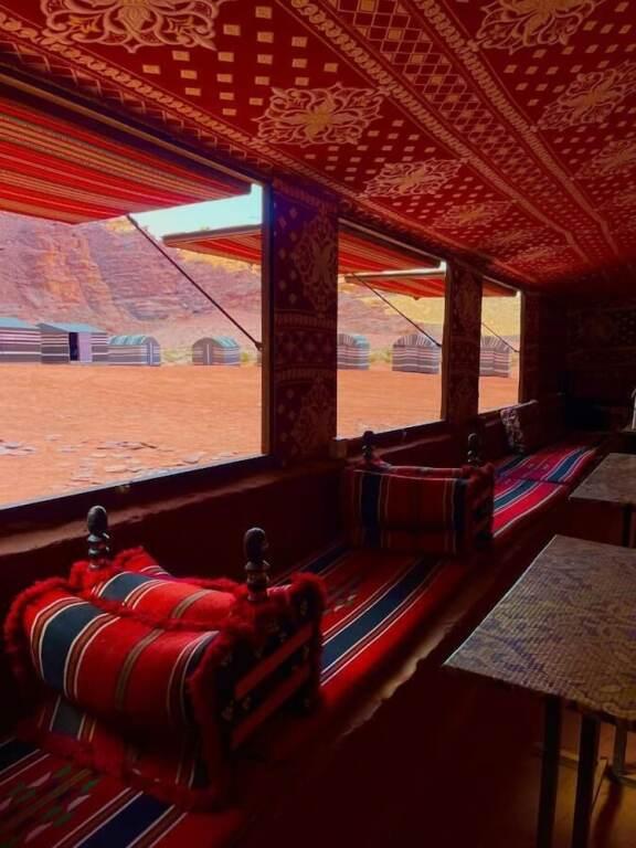 Вади-Рум: Rashed Awwad Camp With Tour
