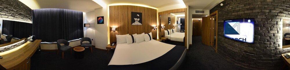 Амман: Monarch Hotel