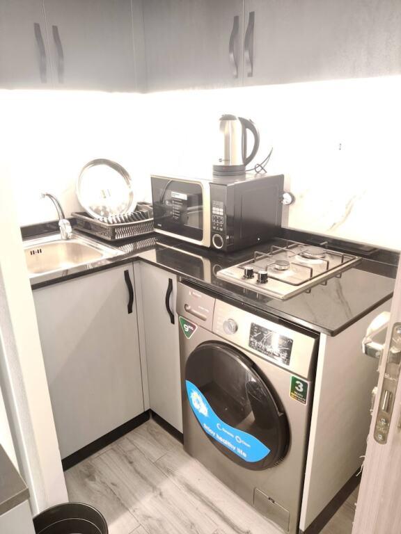 Амман: Luxury Room 42m Near Downtown And All Services