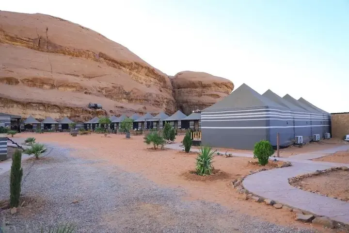 Вади-Рум: Albasha camp wadi rum