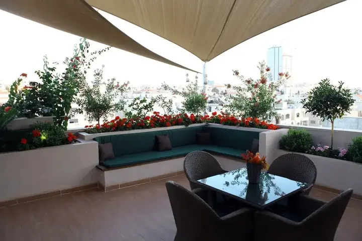 Амман: Eco Two bed Apartment With Roof Garden in Amman