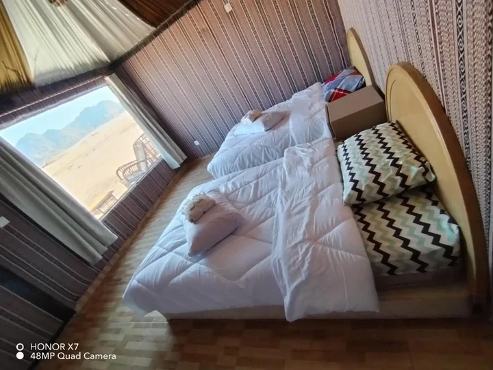 Вади-Рум: Glamping at wadi rum under the sun