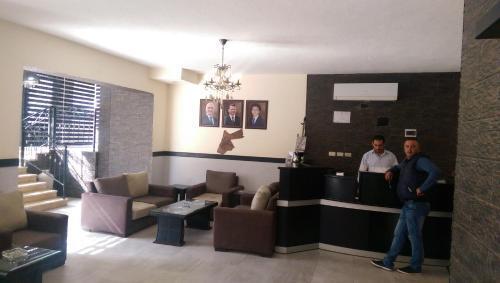 Амман: Raj'een Hotel Apartments