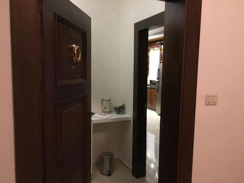 Амман: SAK Hotel Suites
