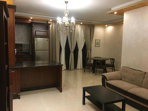 Амман: SAK Hotel Suites