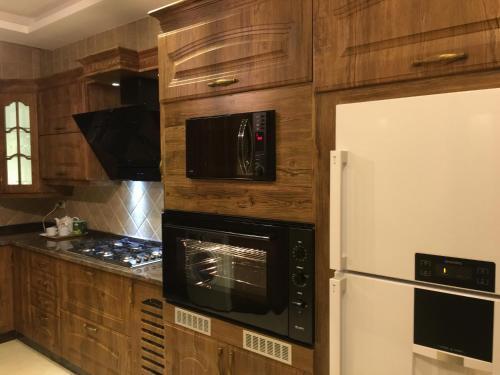 Амман: SAK Hotel Suites