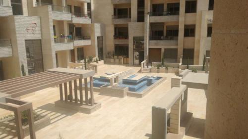 Амман: SAK Hotel Suites