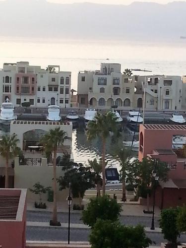 Акаба: Sea View Apartment at Tala Bay Resort in Aqaba