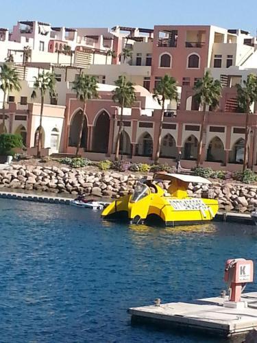 Акаба: Sea View Apartment at Tala Bay Resort in Aqaba
