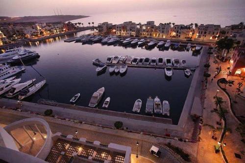Акаба: Sea View Apartment at Tala Bay Resort in Aqaba