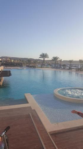 Акаба: Sea View Apartment at Tala Bay Resort in Aqaba