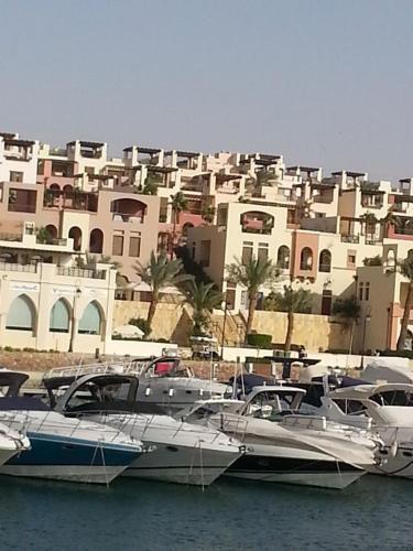 Акаба: Sea View Apartment at Tala Bay Resort in Aqaba