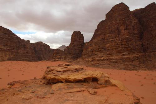 Вади-Рум: Bed & Breakfast Camp Mohamed Alzwaida