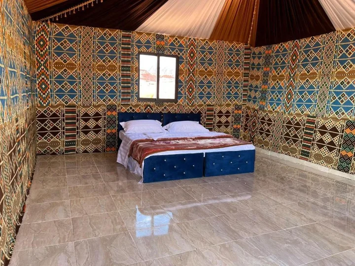 Вади-Рум: Wadi Rum Bedouin Tour with a Camp