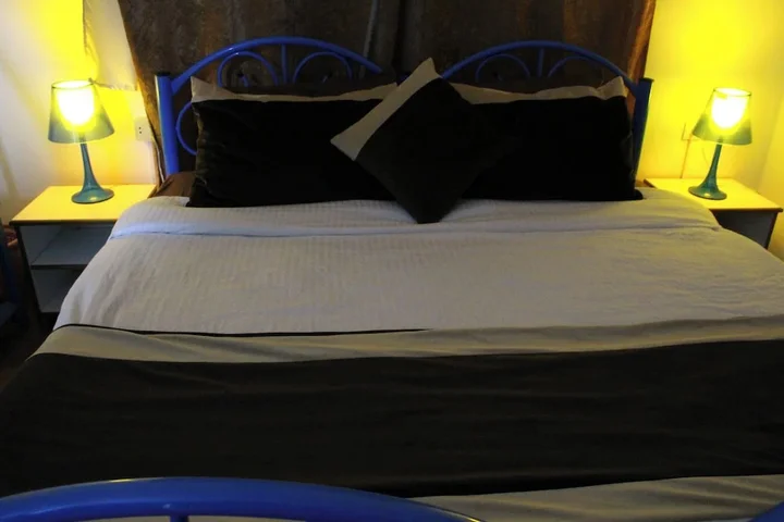 Солт: The Blue House Gerasa
