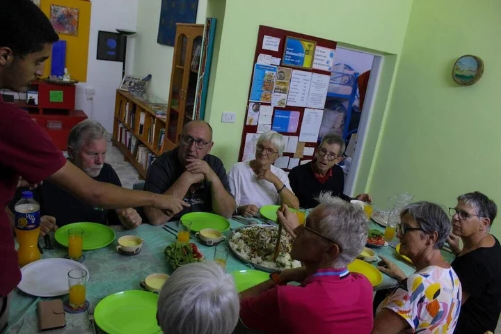 Солт: The Blue House Gerasa