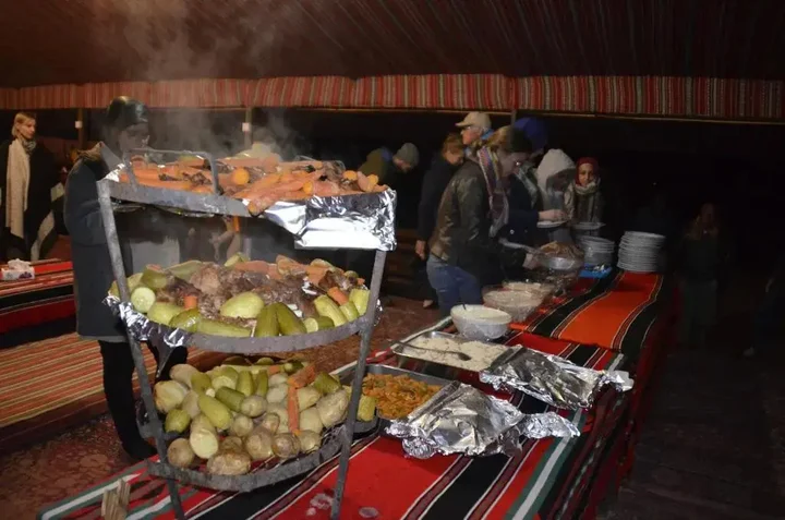 Вади-Рум: Wadi Rum Fire Camp