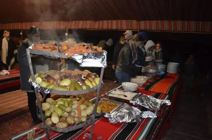 Вади-Рум: Wadi Rum Fire Camp