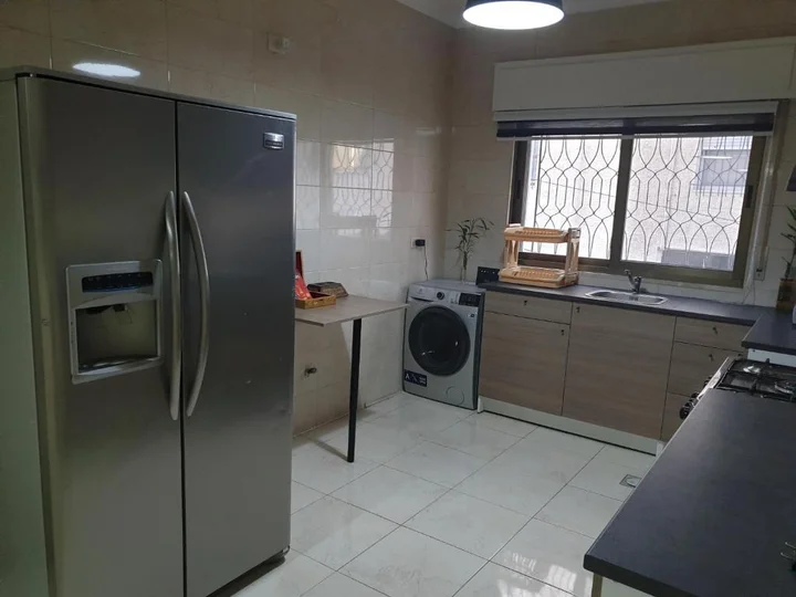 Амман: Dair Ghbar 2-bedrooms unit