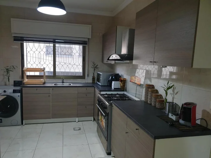 Амман: Dair Ghbar 2-bedrooms unit