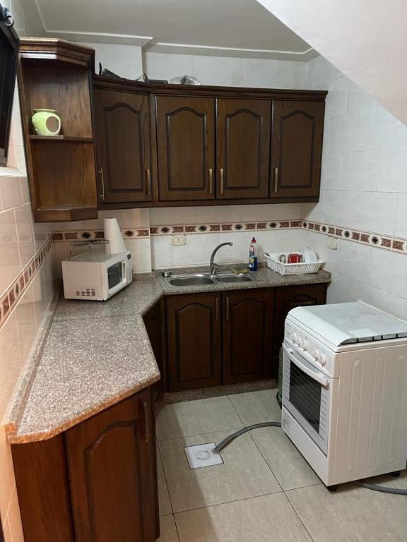 Амман: Lovely 2 bedroom apartment + with nice patio