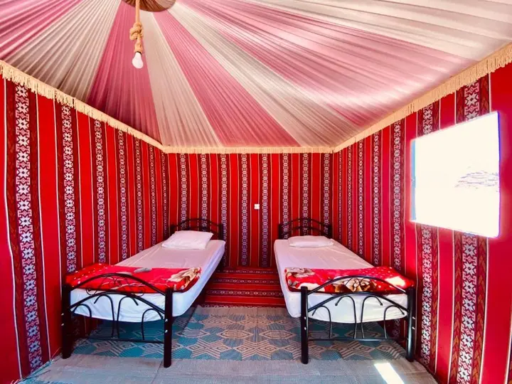 Вади-Рум: Wadi Rum Fedex Camp