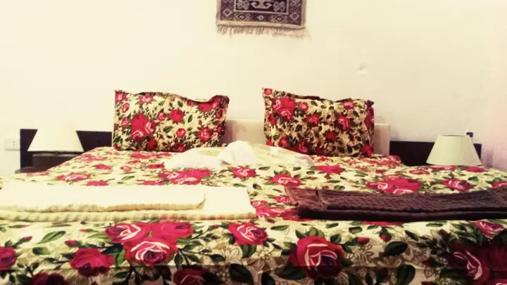 Вади-Муса: Wonderful Friends House