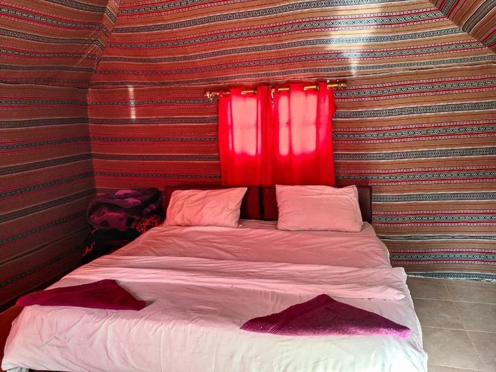 Вади-Рум: Wadi Rum Silk Road Camp