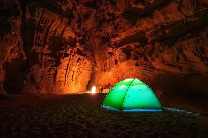 Вади-Рум: Wadi Rum Stargazing Desert Camp Travel