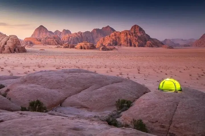 Вади-Рум: Wadi Rum Stargazing Desert Camp Travel