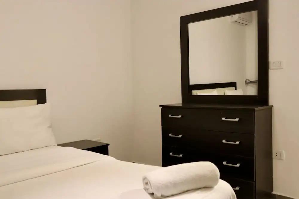 Амман: Aboun Rooftop 2bedroom Kh&sh