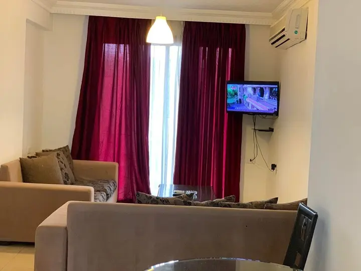 Сувайма: Lafamilia Albadwan
