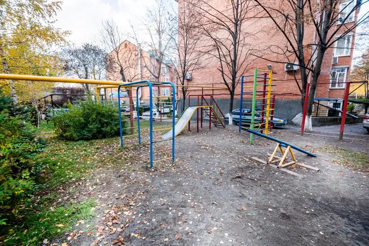 Пятигорск: Апартаменты Райдас на пр. Калинина, 2а