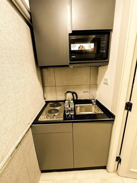 Амман: Central Apartment For Rent 31