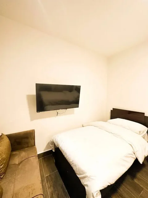 Амман: Central Apartment For Rent 24