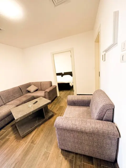 Амман: Central Apartment For Rent 28