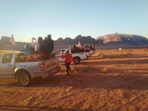 Вади-Рум: Wadi Rum White Mountain Camp
