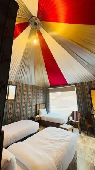 Вади-Рум: Luxury purple bubble tents