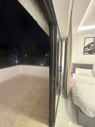 Амман: Cozy and Tranquil Rooftop Near Al Services 23