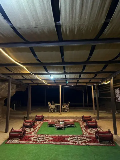 Вади-Рум: Wadi Rum Desert Dunes Luxury Camp