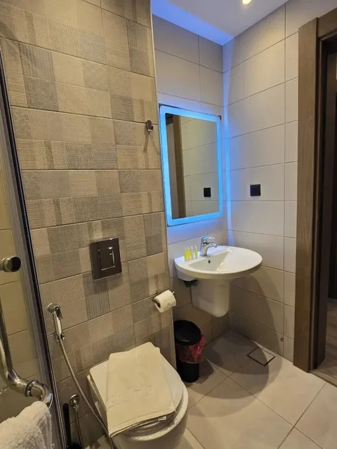 Амман: Alshakreen Suites