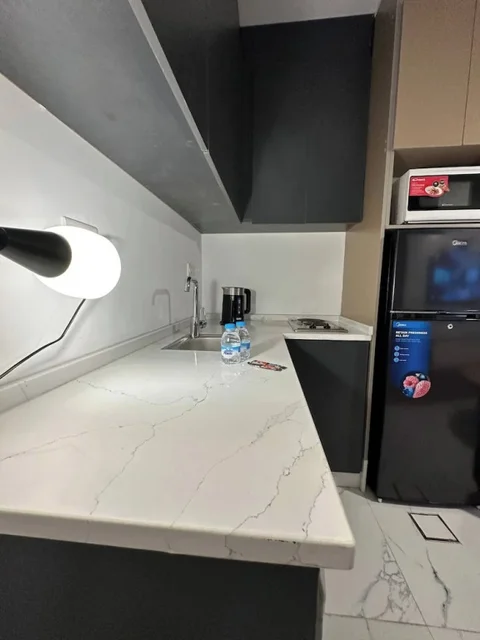 Амман: Stylish Luxe Apartment Fr 0003