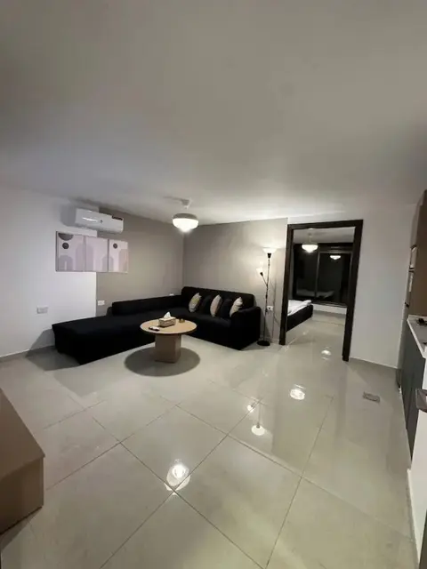 Амман: Stylish Luxe Apartment Fr 0004