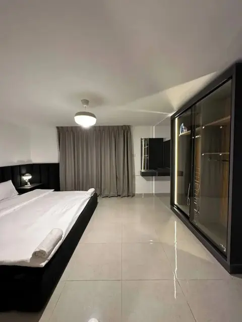 Амман: Stylish Luxe Apartment Fr 0004