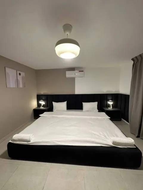 Амман: Stylish Luxe Apartment Fr 0004