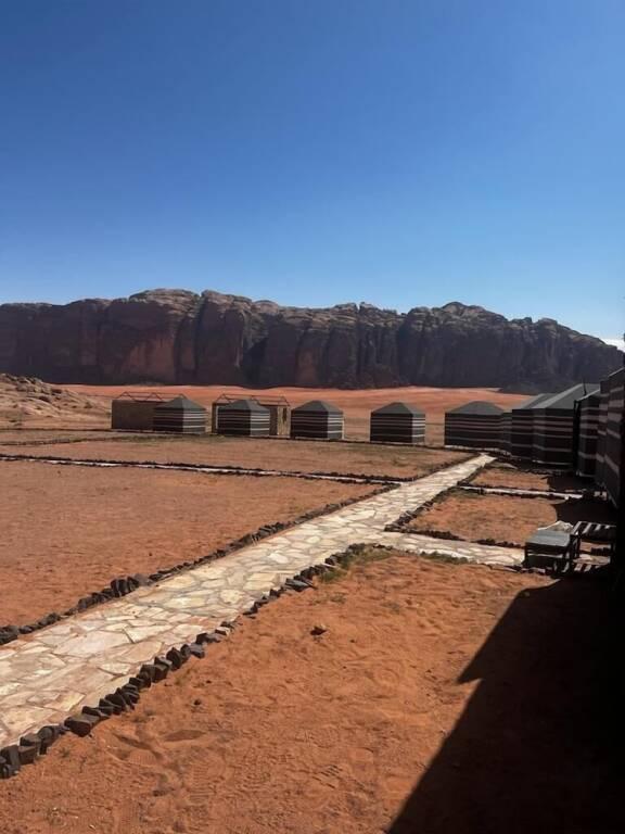 Вади-Рум: Wadi rum boutique camp & jeep tour