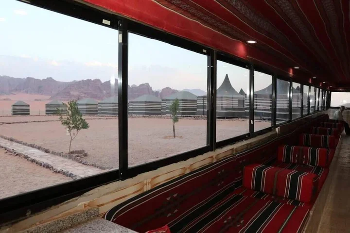 Вади-Рум: Wadi rum boutique camp & jeep tour
